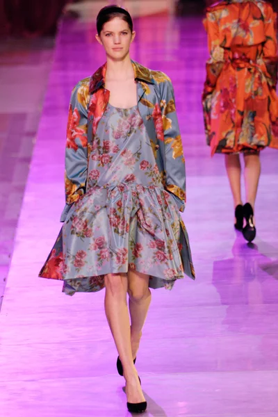 Look 28